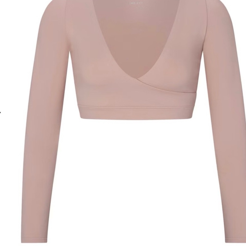 Nike Skims Matte Wrap Long Sleeve Cropped Top Himalayan pink S NWT - Picture 6 of 8